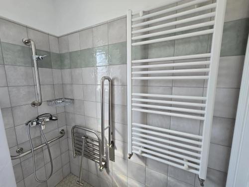 ac788ff3-7069-488a-82d3-82eb662bddd4